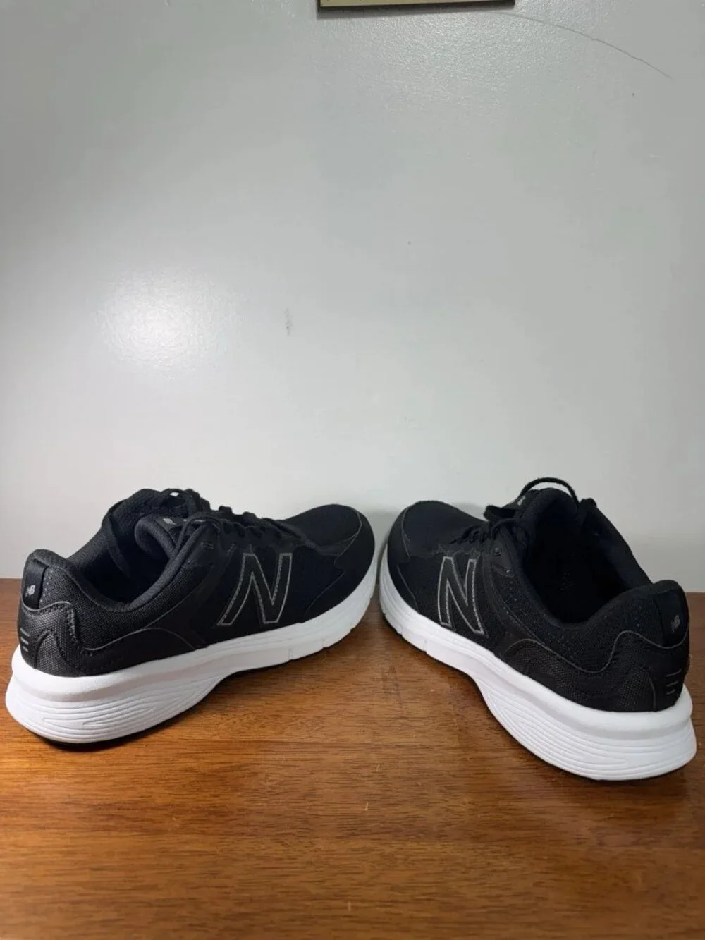 New Balance 460v3 W460LK3 Women’s Size 11 Black White Running Walking Shoes